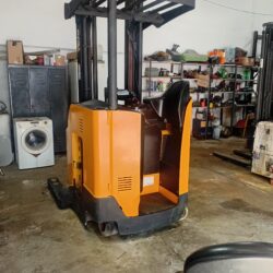 Apilador electrico YALE NR035DANL